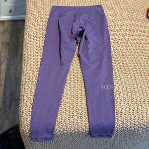 Fleo Women’s Purple Leggings